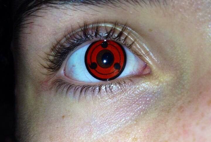 Trois contacts Tomoe Sharingan : revue de photos